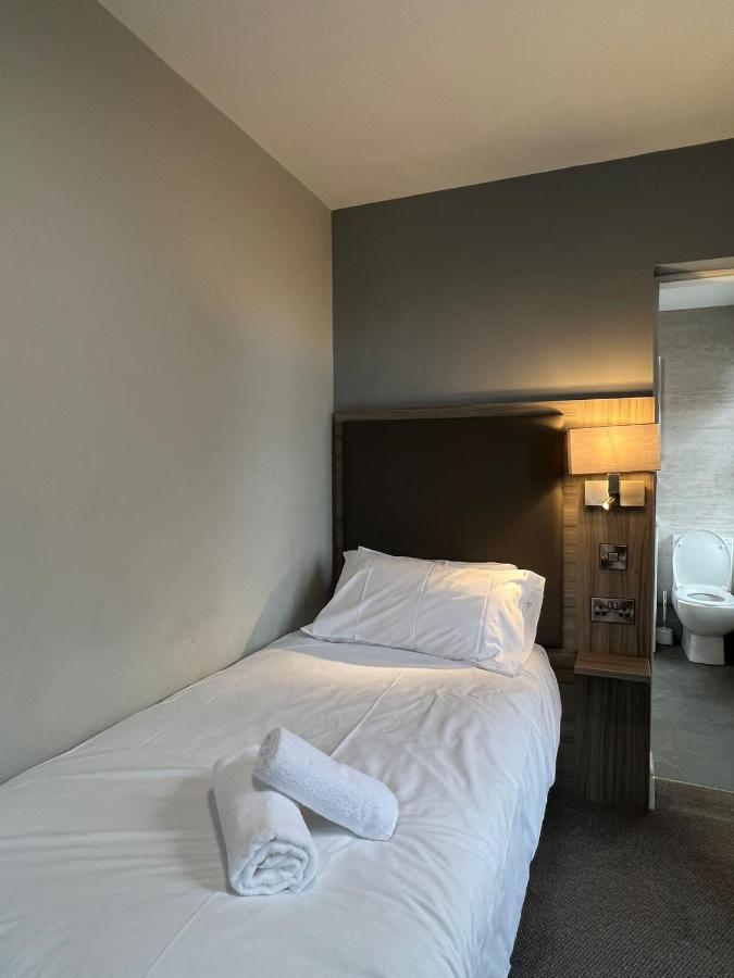 St Andrews Town Hotel Droitwich Esterno foto