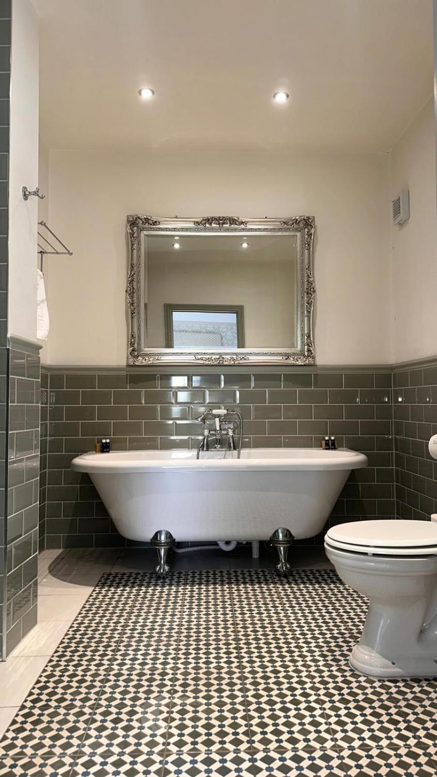 St Andrews Town Hotel Droitwich Esterno foto