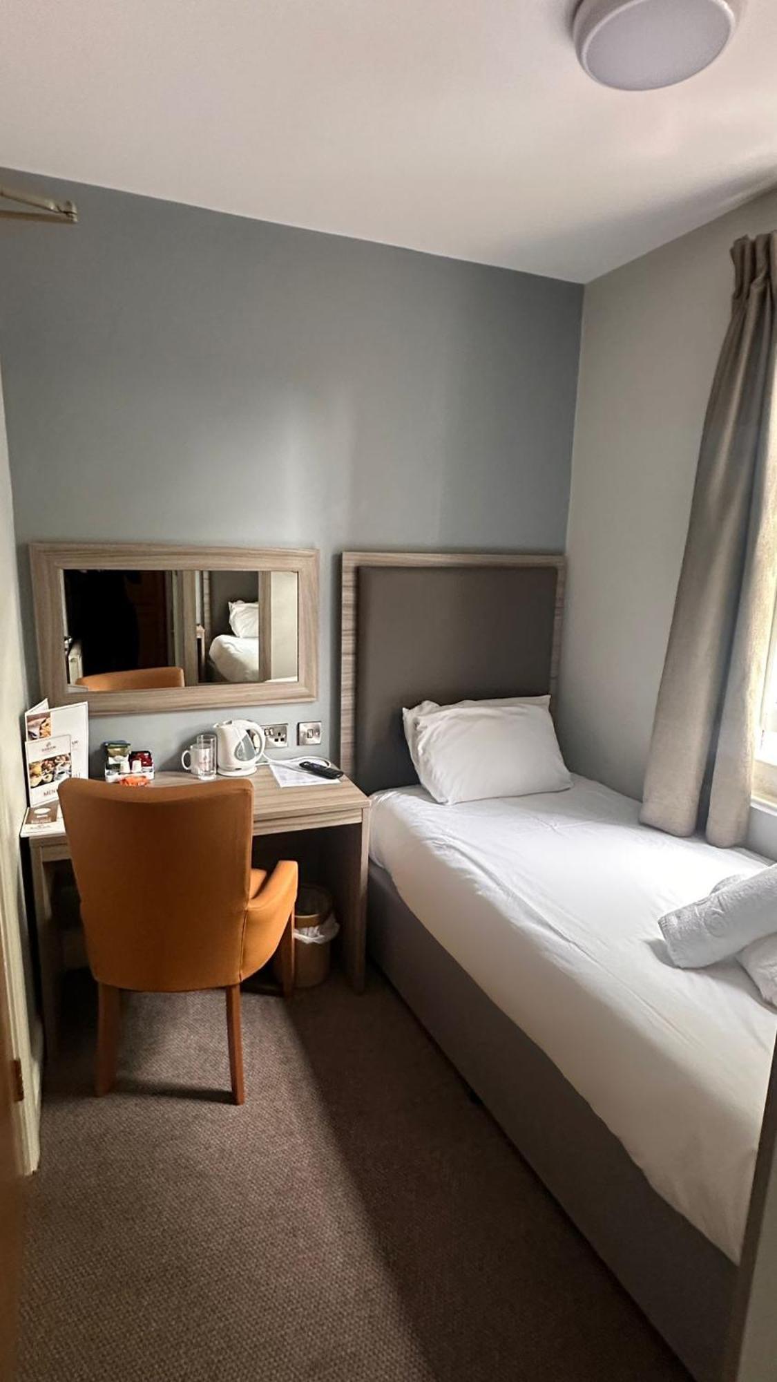 St Andrews Town Hotel Droitwich Esterno foto