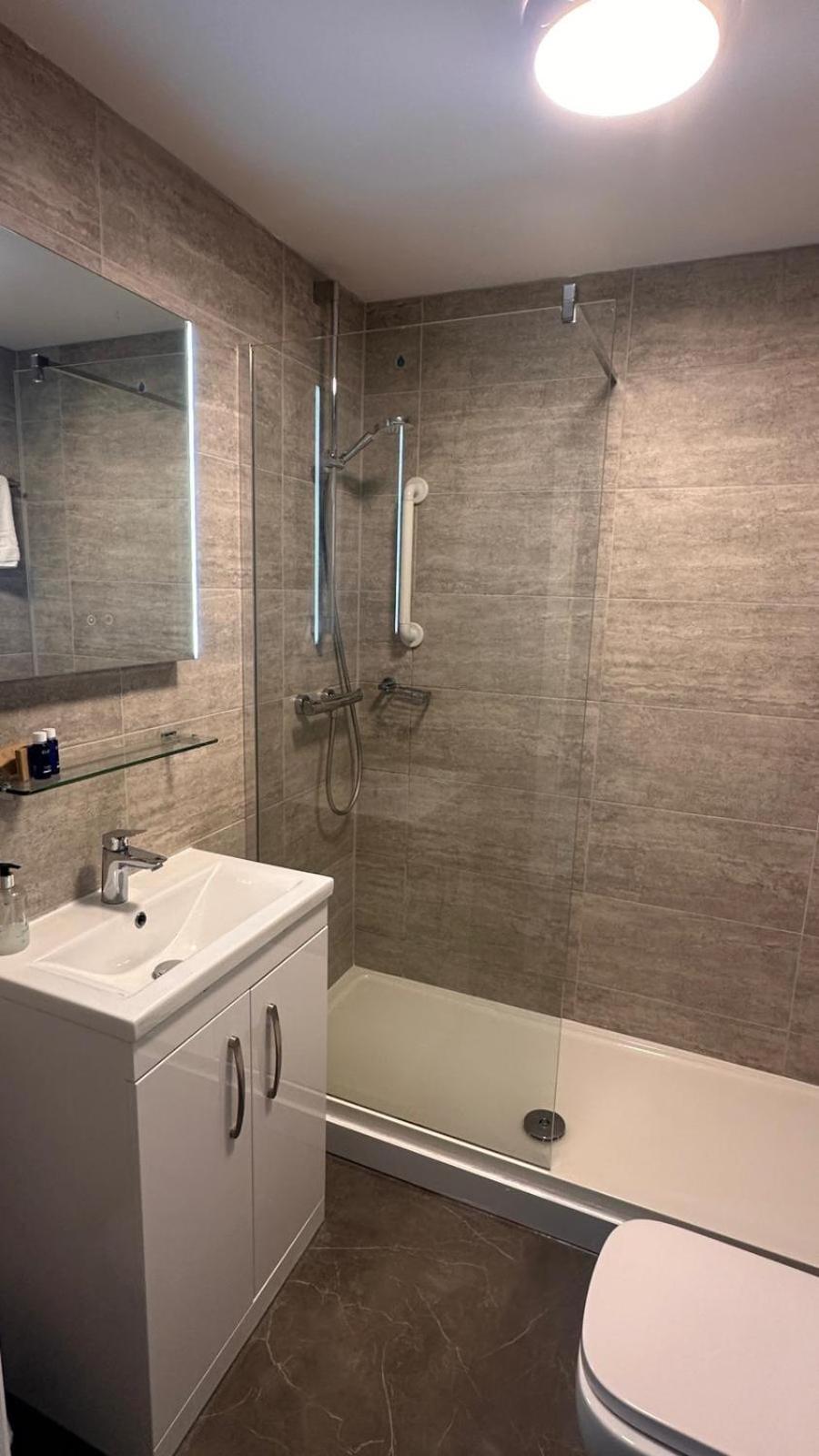St Andrews Town Hotel Droitwich Esterno foto